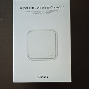 Samsung White Wireless Charger with Adapter